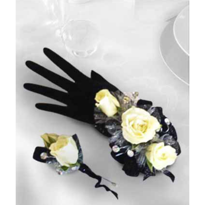 Black & White Wristlet Set | Floral Express Little Rock